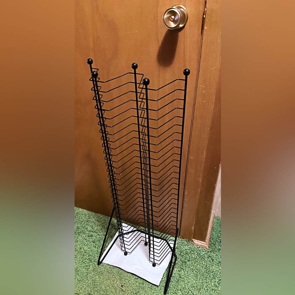 Black Metal Rack - Picture 2 of 4